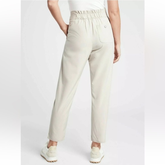 Athleta Skyline Belted Highwaist Pant II Size 00 XS Abalone Beige Work Travel 10 - Picture 3 of 9
